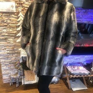 Vintage KC White and Grey Faux Fur Women’s Coat Size L